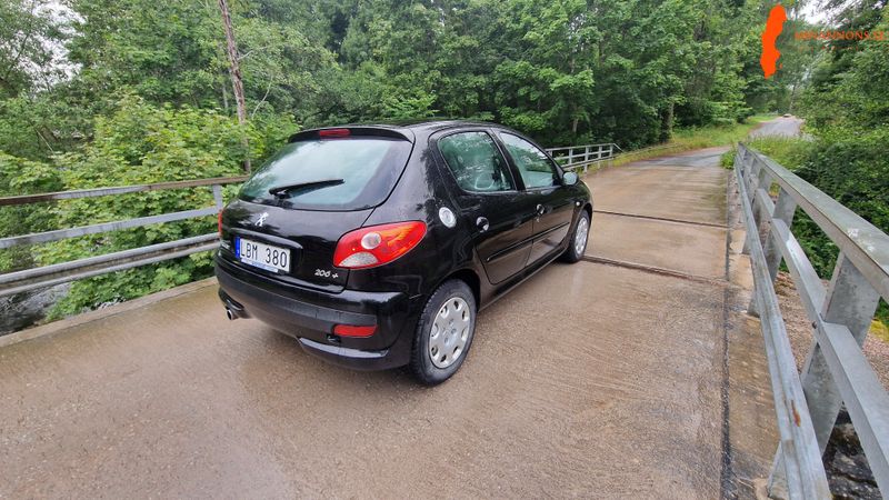 peugeot-206-plus-14-8v