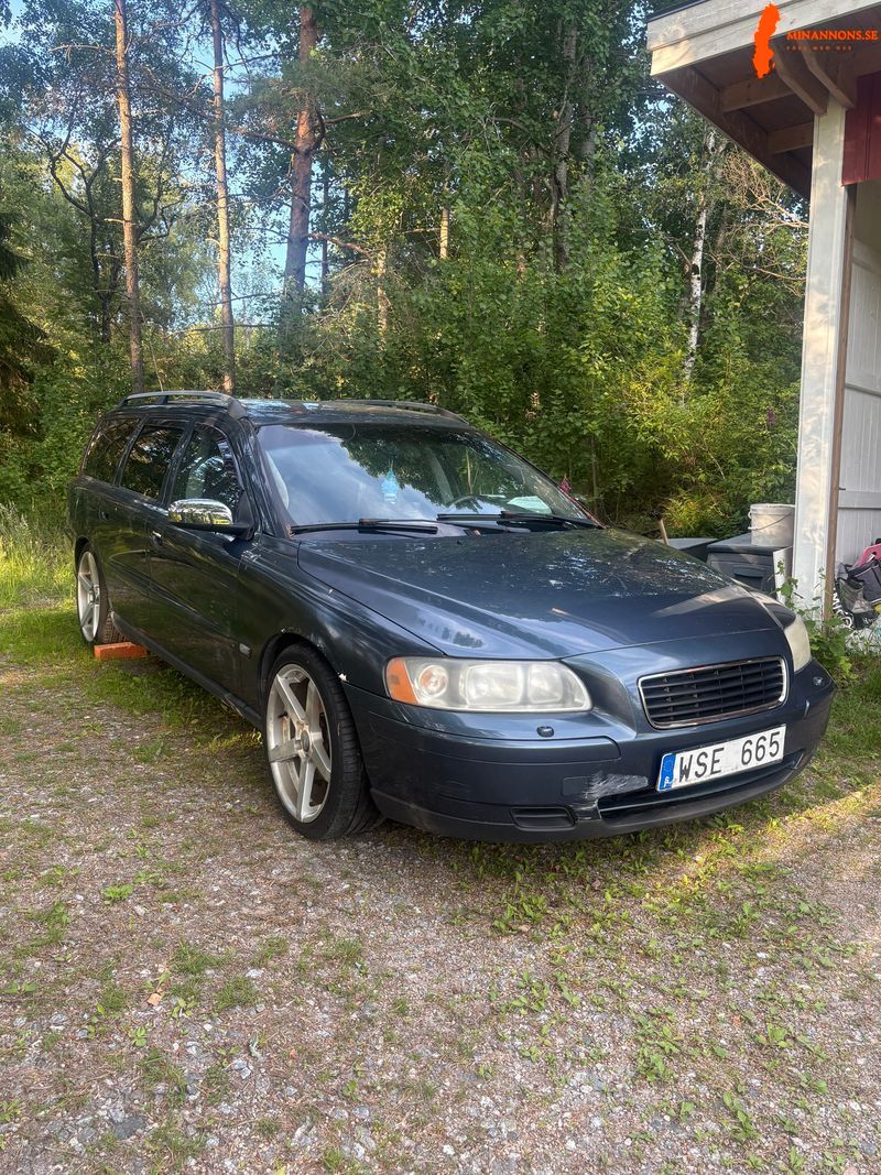 volvo-v70-2005
