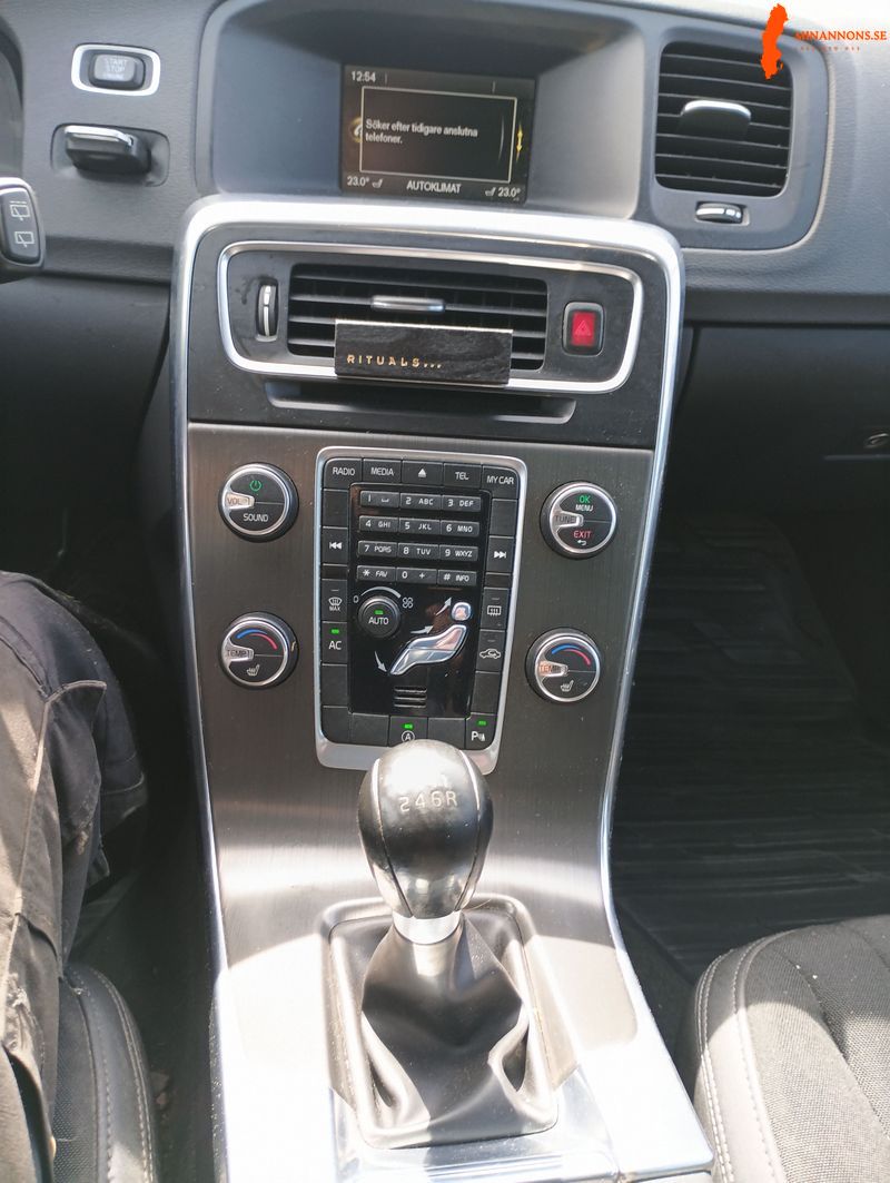 volvo-v60-d3-20-fwd
