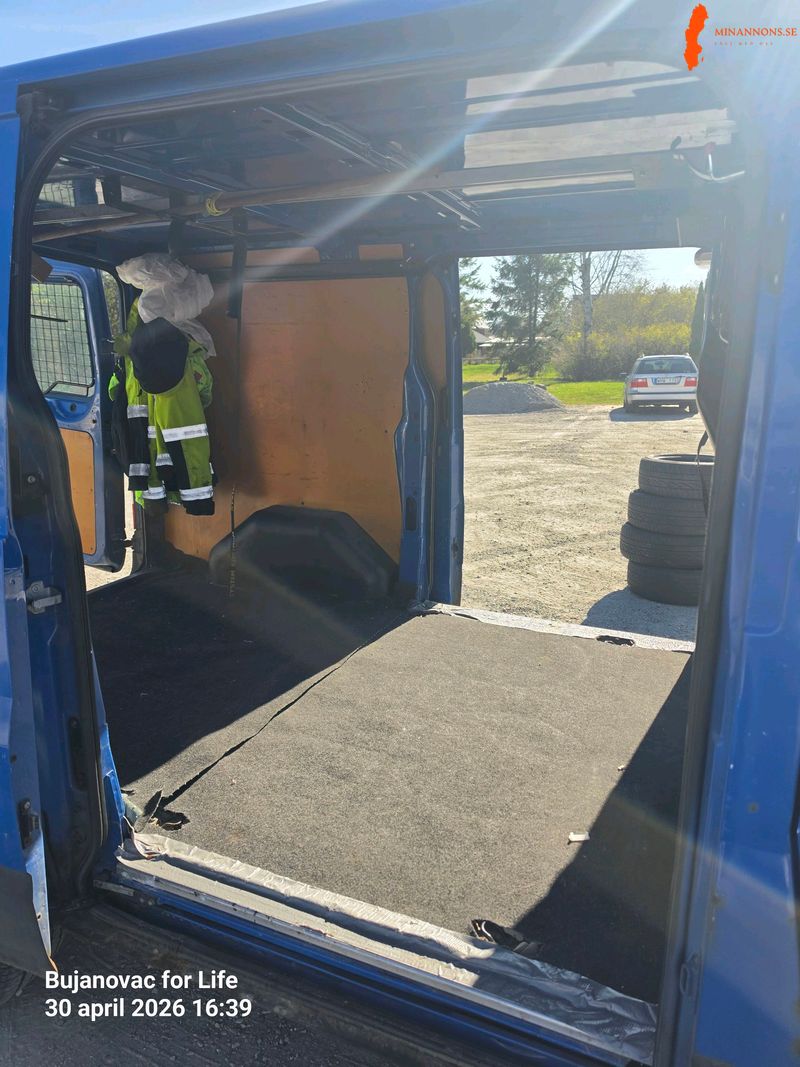 ford-transit-salja-eller-byta-till-store-skapbil