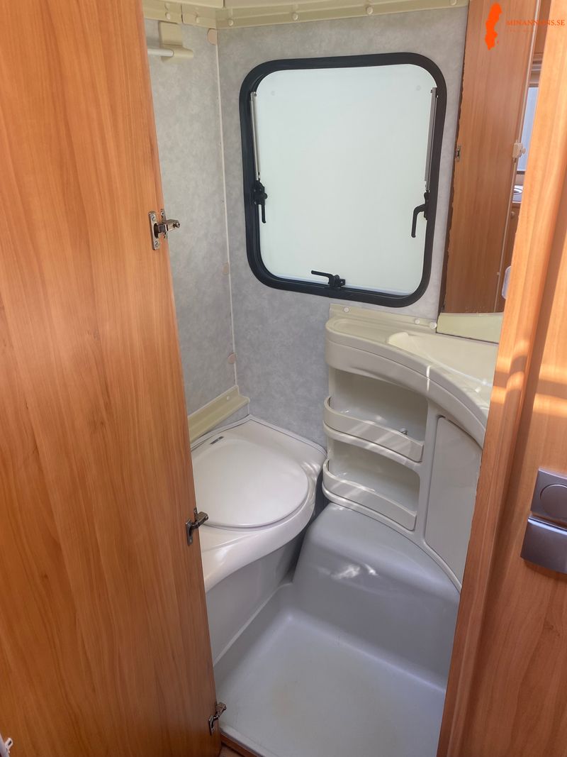 adria-502-06