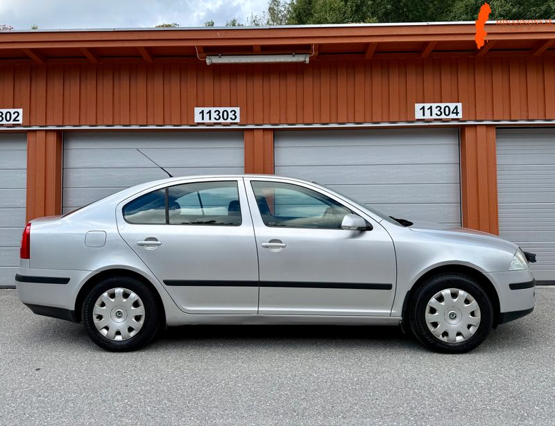 skoda-octavia-16-mpi-102-hk-2007-toppfin-endast-tva-agare