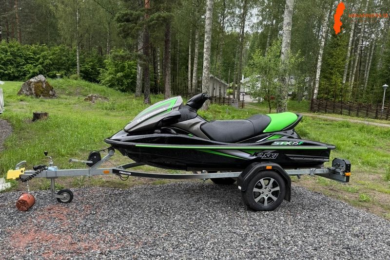 vattenskoter-kawasaki-stx15-f