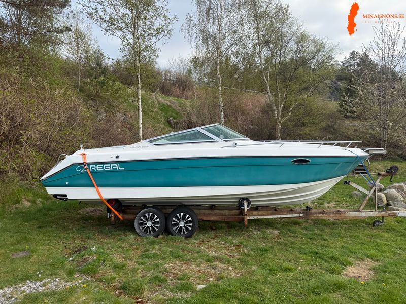 regal-valanti-220-xl-v8-klassisk-sportbat-med-harligt-v8