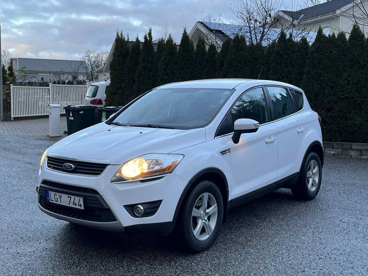 ford-kuga-20-tdci-awd-powershift