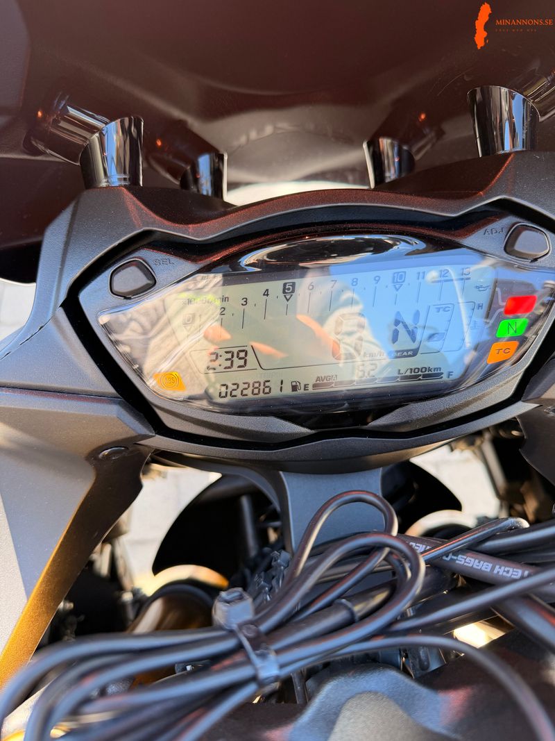 suzuki-gxs-s1000f