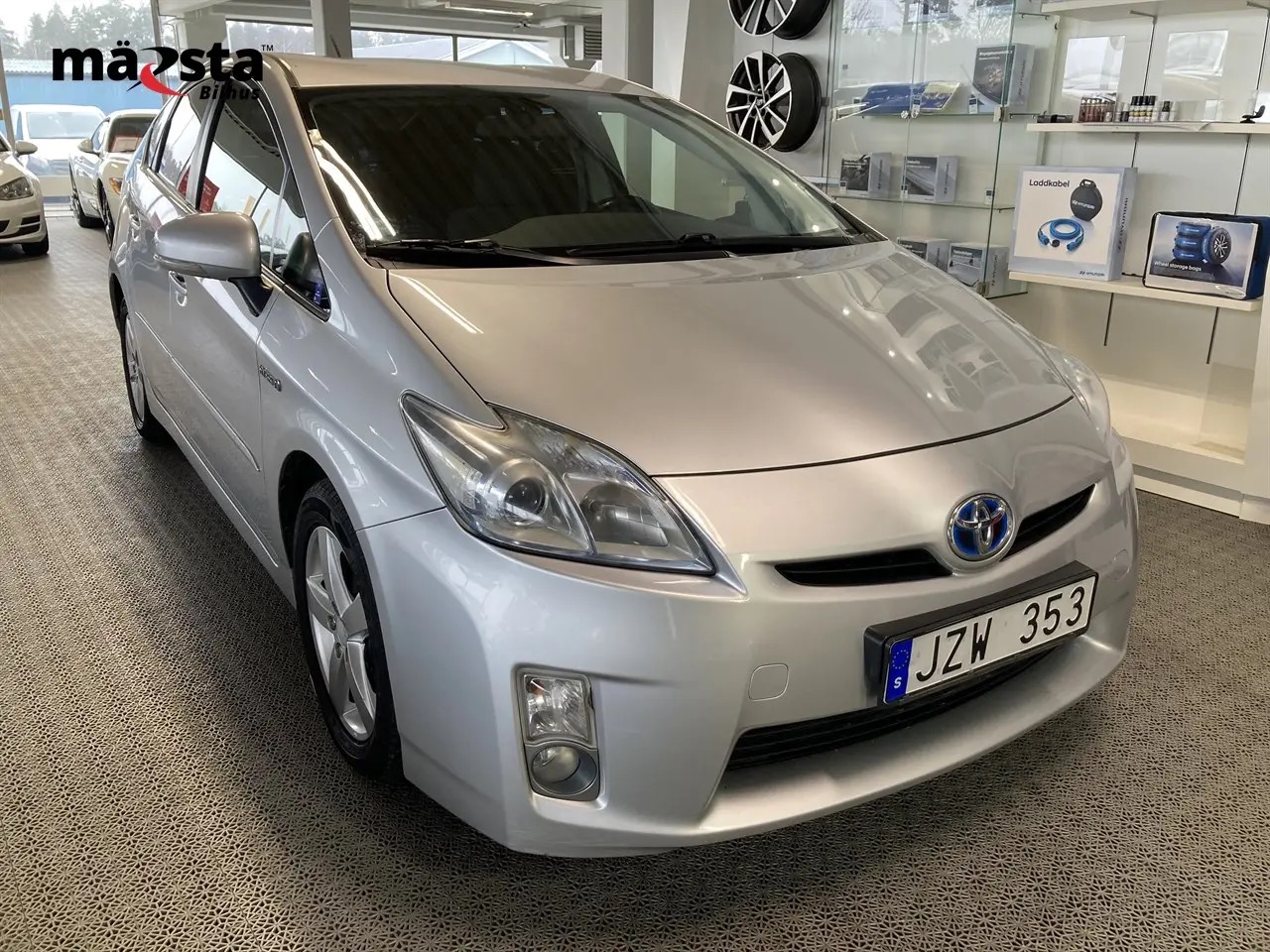 toyota-prius-hybrid-cvt