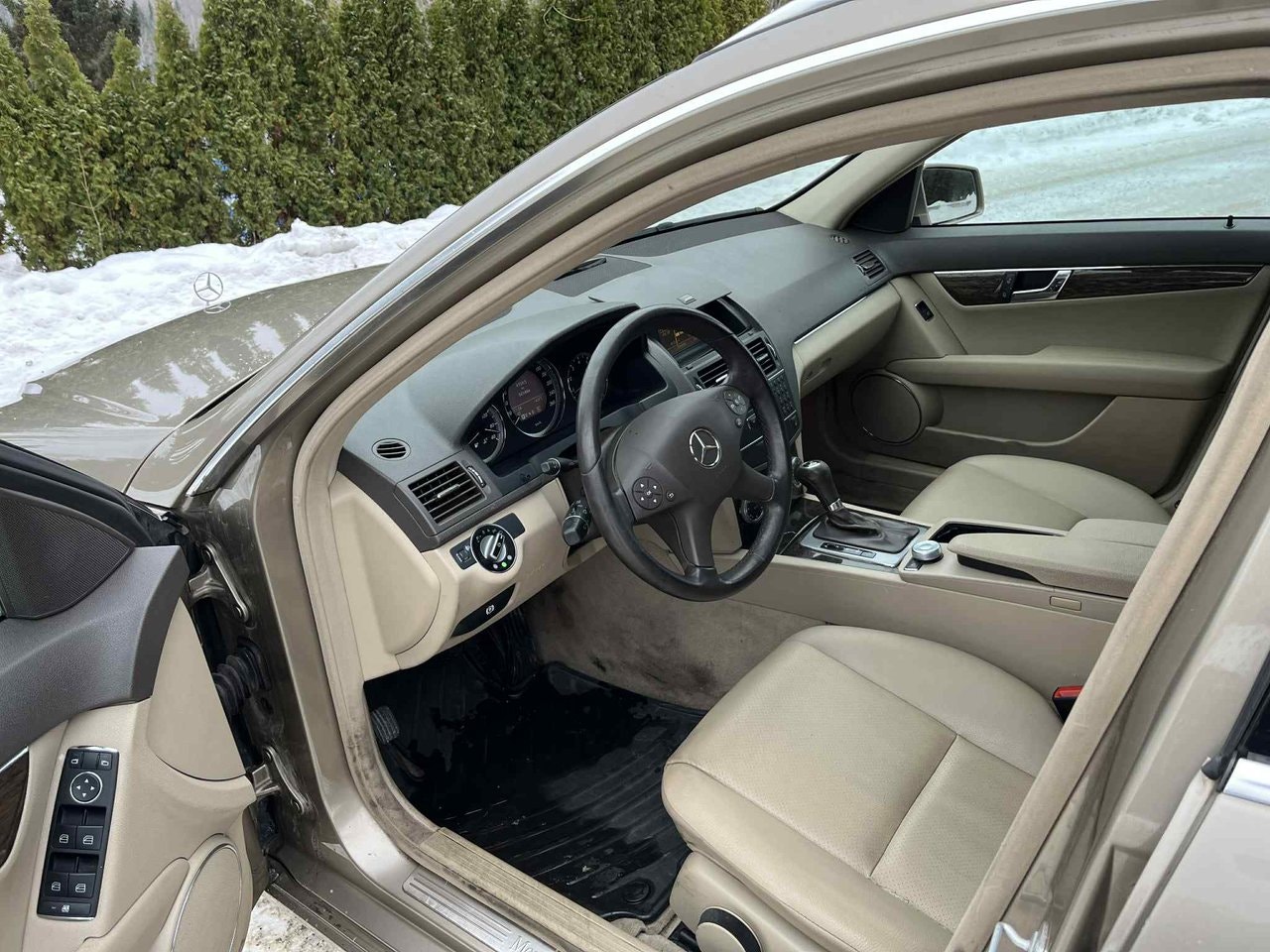 mercedes-benz-c-180-t-kompressor-5g-tronic