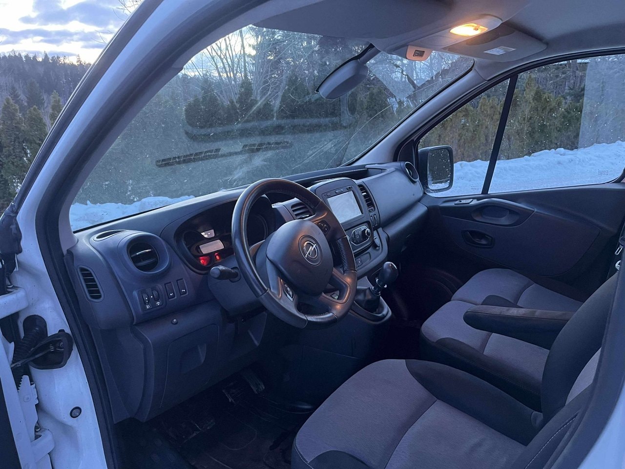 opel-vivaro-skapbil-29t-16-cdti