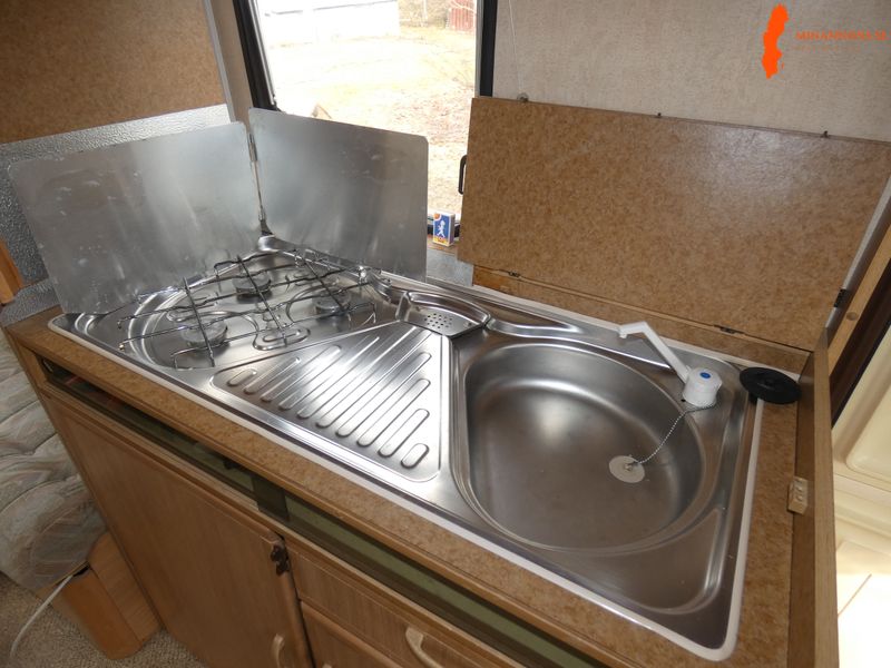 korklar-smidig-adria-1140kg-25000