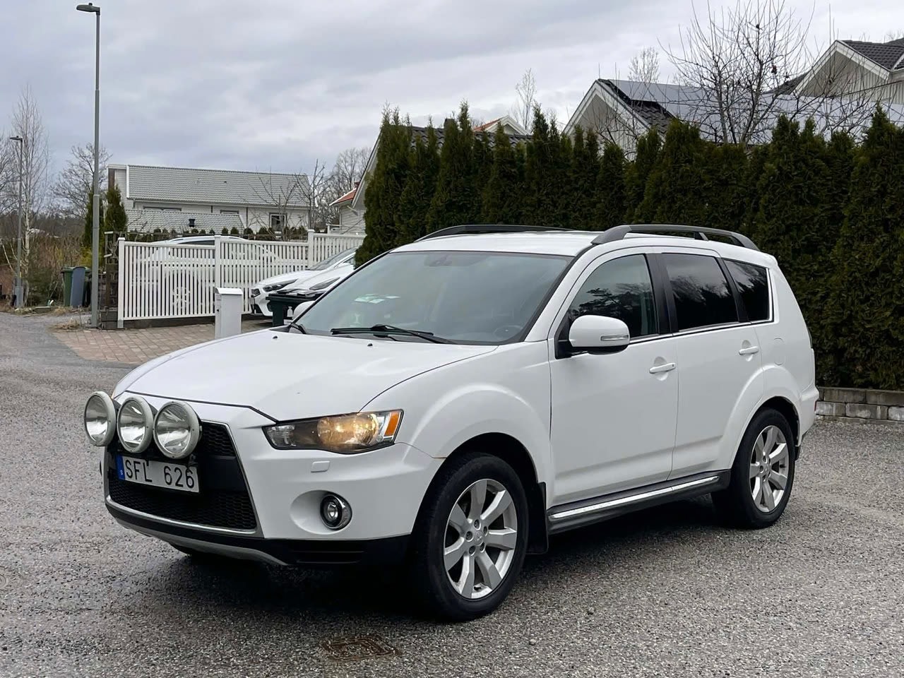 mitsubishi-outlander-5-seater-24-mivec-flexifuel-awc-invecs-iii-cvt