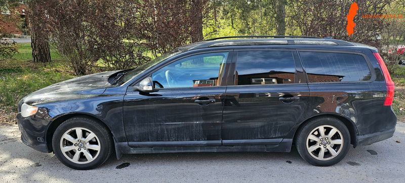 volvo-v70-20f