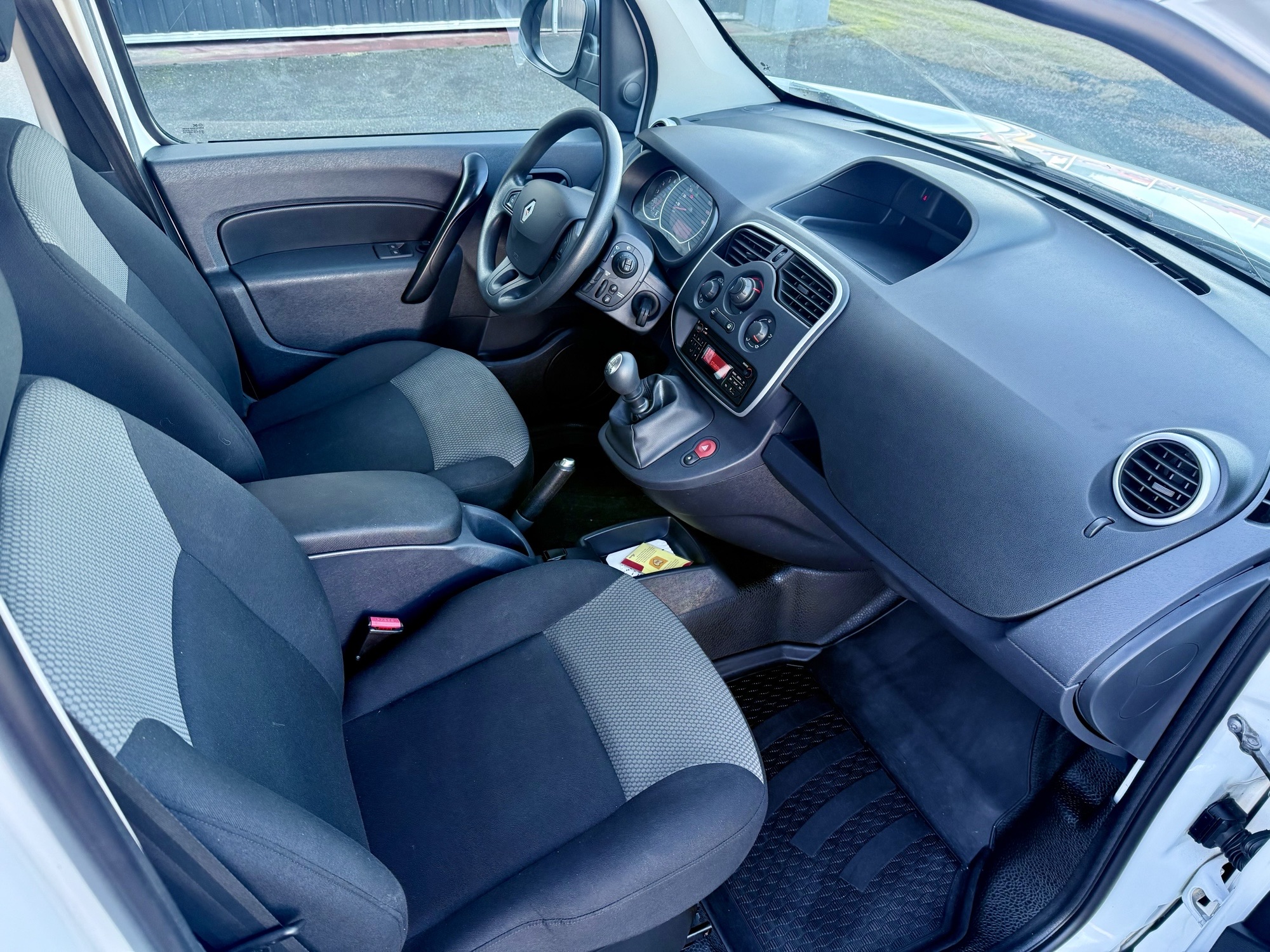 renault-kangoo-express-maxi