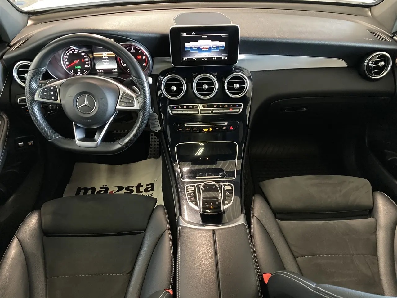 mercedes-benz-glc-220-d-4matic-9g-tronic