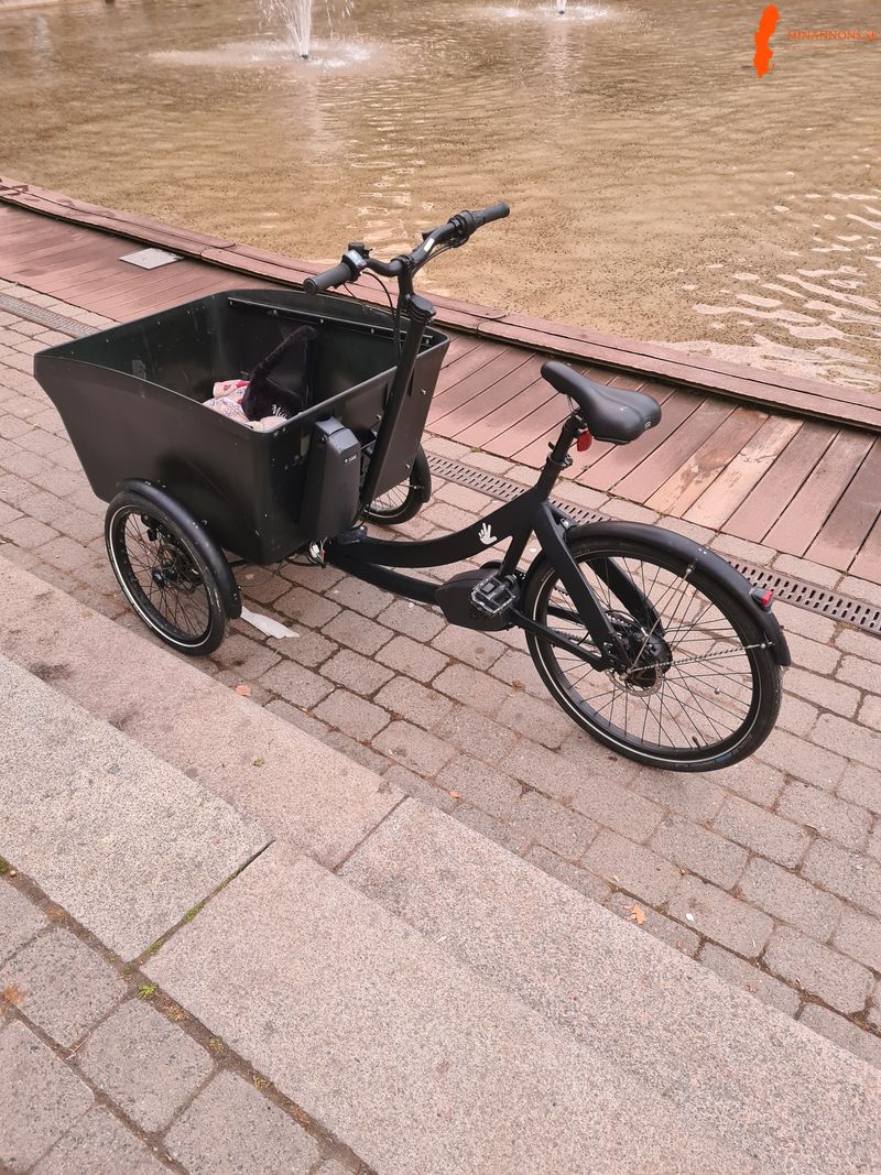 ladcyckel-triobike-med-mittmotor
