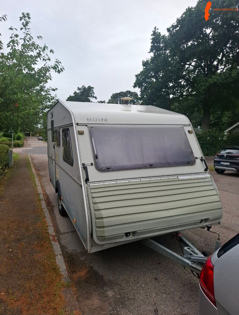 fullt-utrustad-liten-husvagn-till-salu