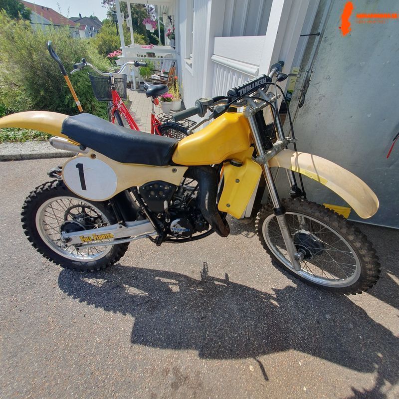 suzuki-125cc-cross