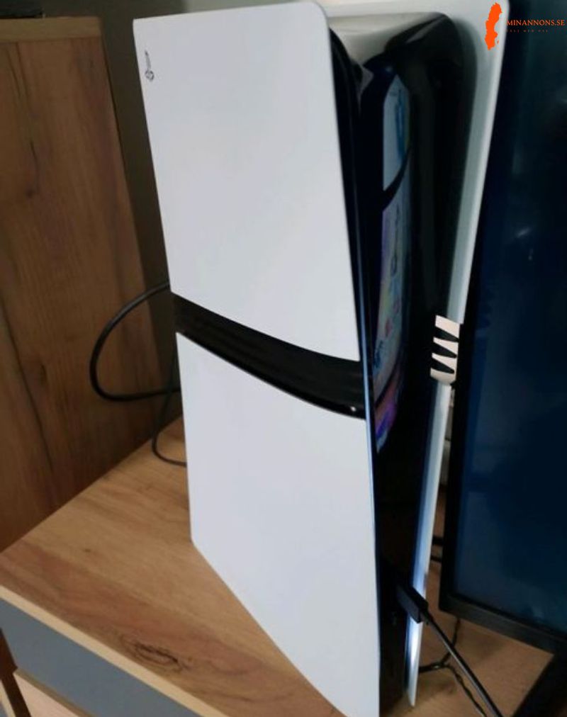 playstation-5-pro-2tb-mycket-bra-skick-1-handkontroll