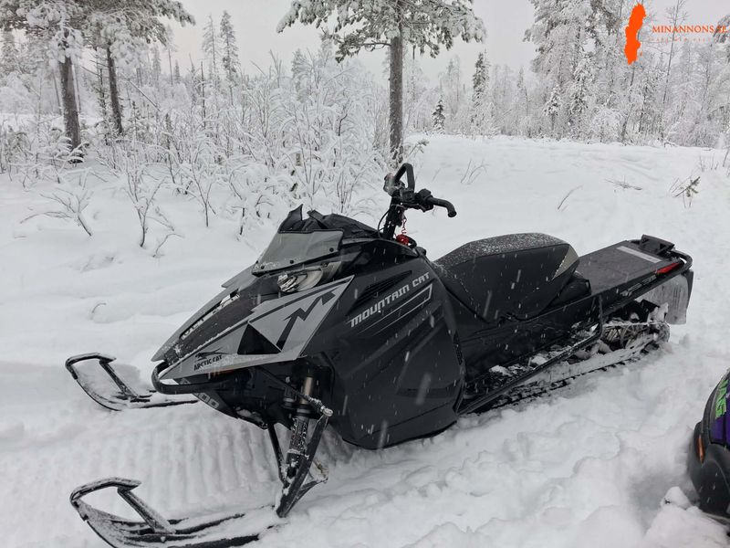 arctic-cat-m8000-mountain-cat-19