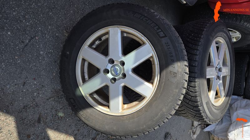 volvo-xc90-xc70-vinterdack-17-tum-bra-skick-michelin-sald