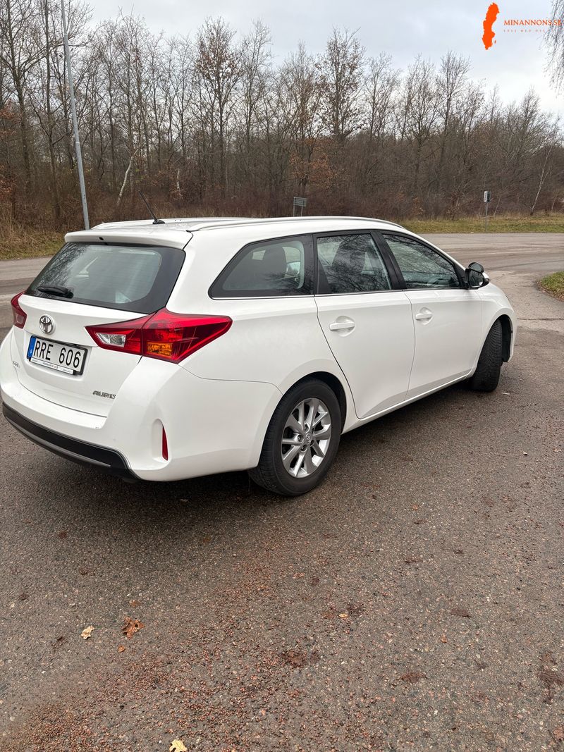 toyota-toyota-auris-16-vvt-i-fwd