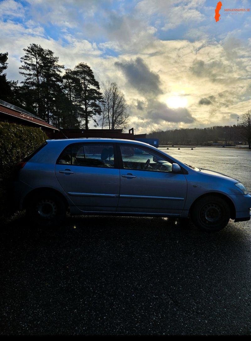 toyota-corolla-nybesiktigad