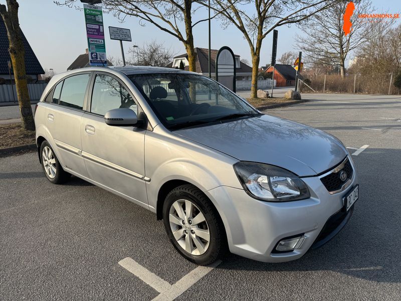 kia-rio-14-sport-nybesiktad