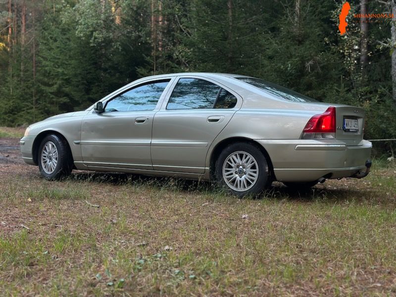 volvo-volvo-r-s60-24-20v-fwd