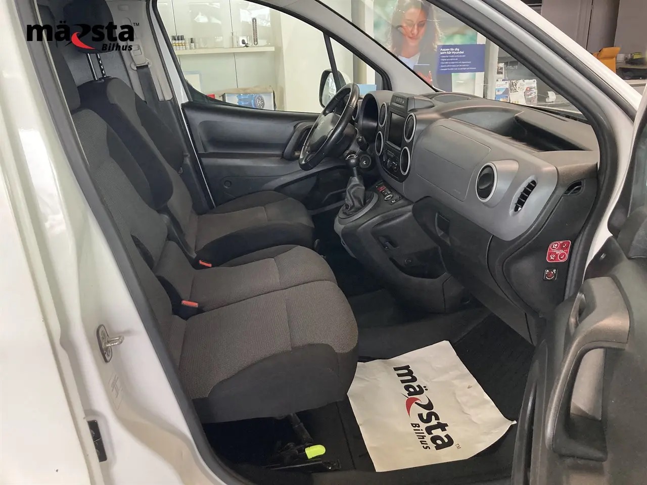 peugeot-partner-skapbil-16-bluehdi