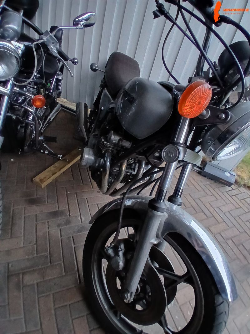 suzuki-gs-500