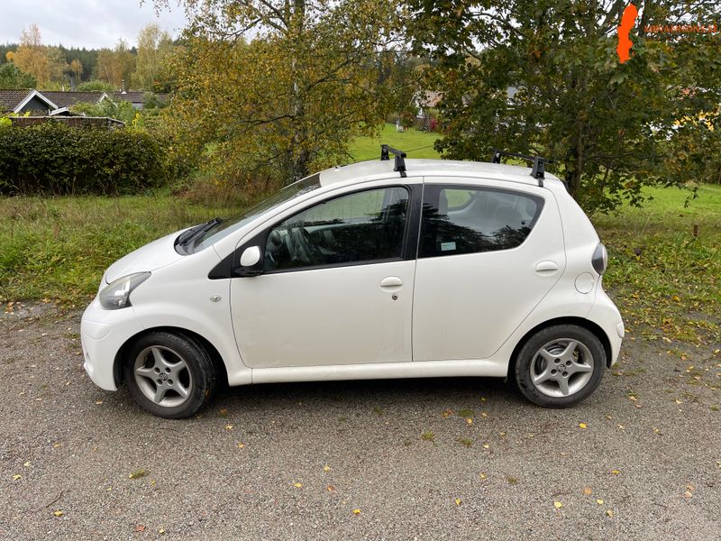 toyota-aygo-10-vvt-i-lift-ac-bluetooth-nyservad-besskatt-14