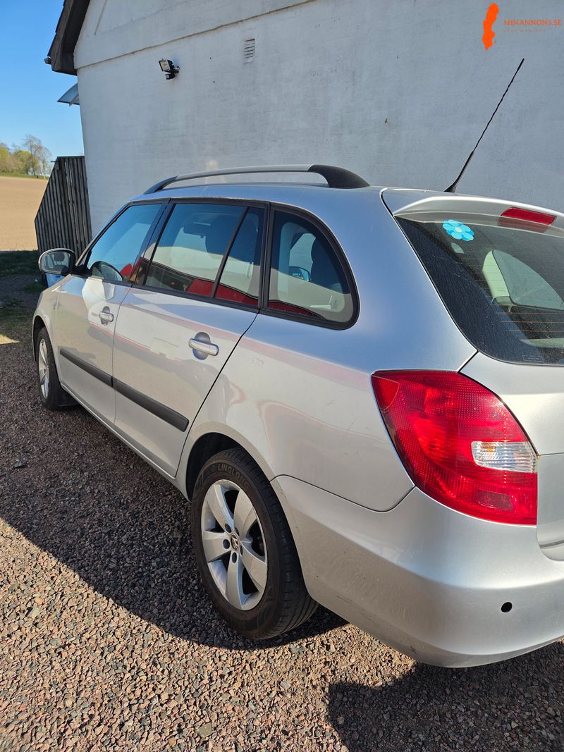 skoda-fabia-kombi-2008
