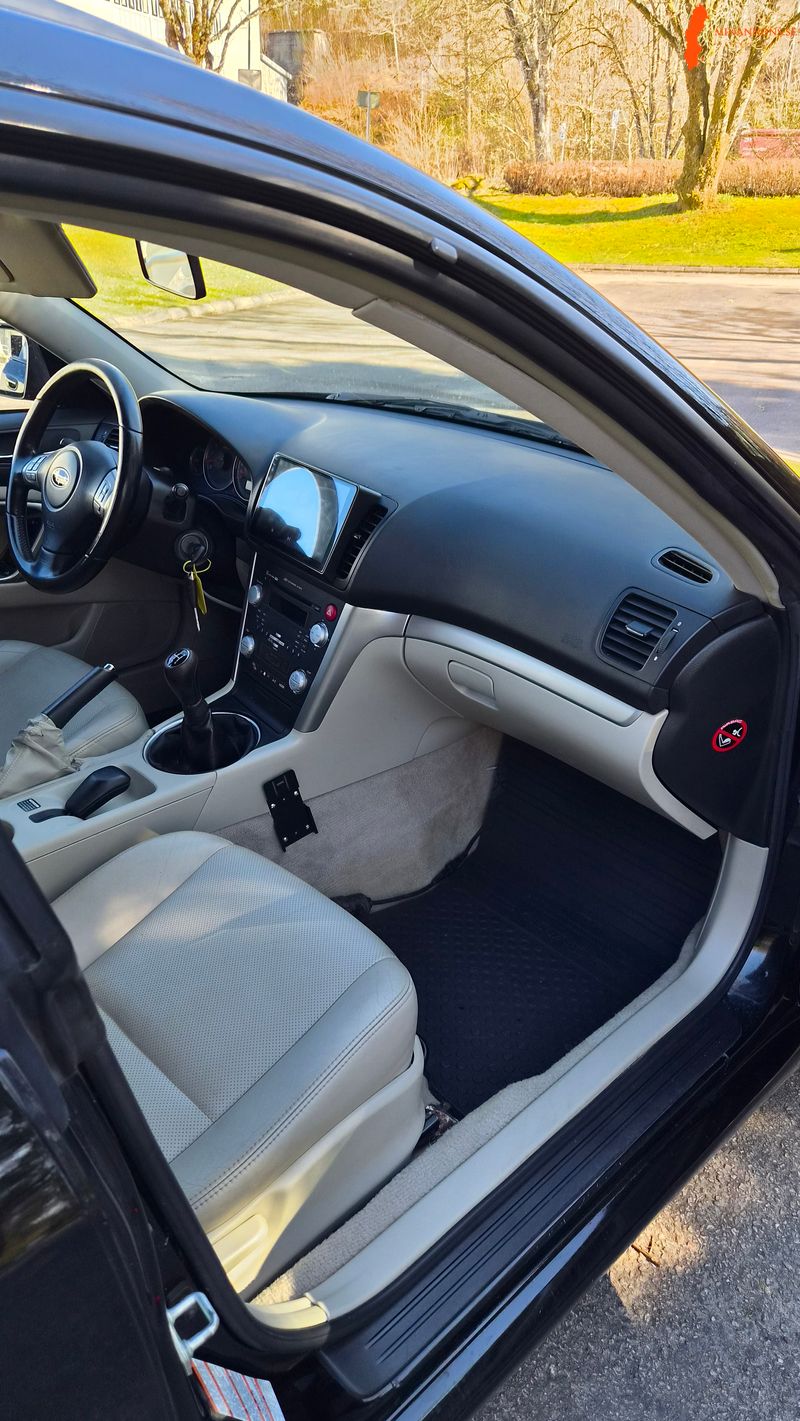 subaru-legacy-25-awd-nyservad