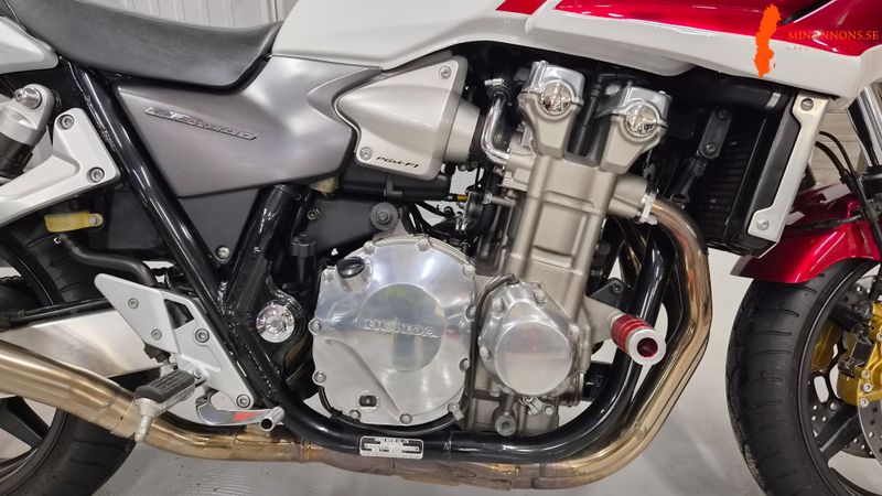 honda-cb1300-2005-endast-2897-mil-nyservad-toppskick