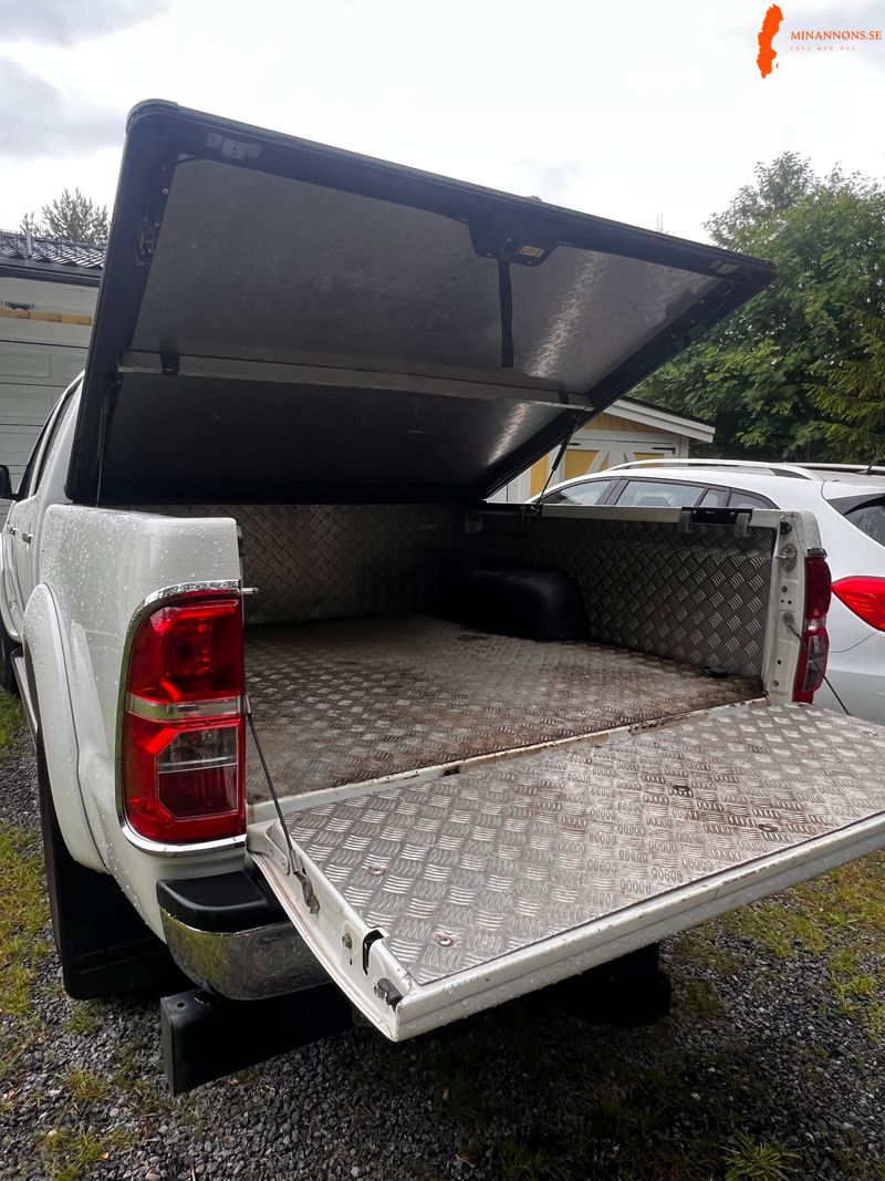 toyota-toyota-hilux-d-cab-30-d-4d-4wd