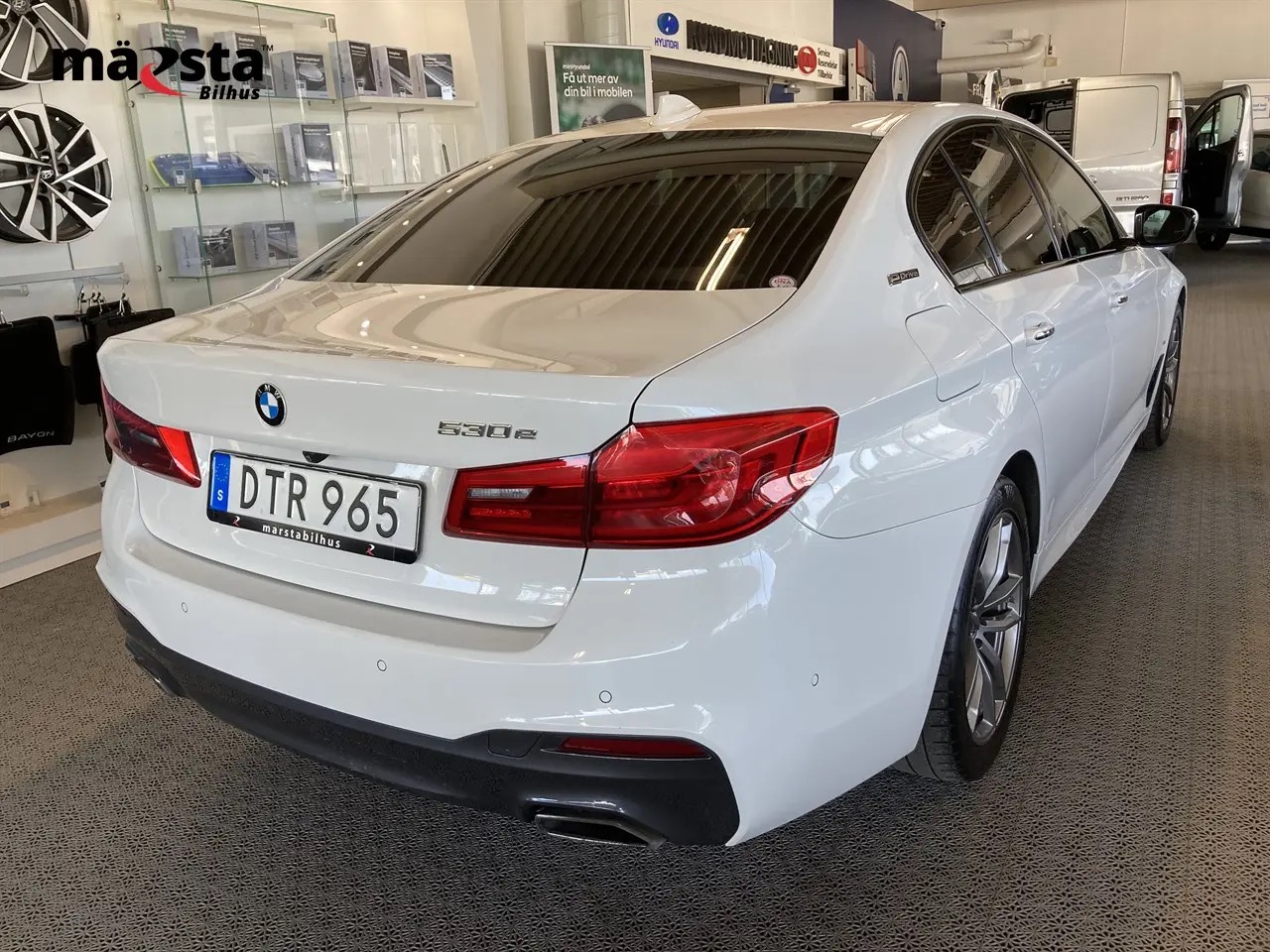 bmw-530e-iperformance-sedan-steptronic