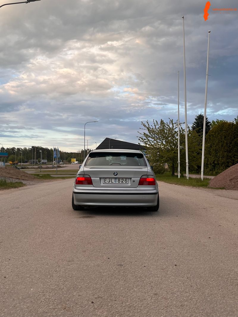 bmw-bmw-520i