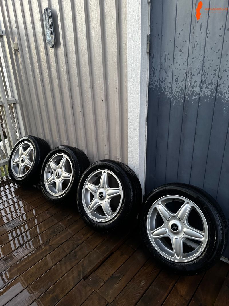 mini-cooper-clubman-sommarhjul