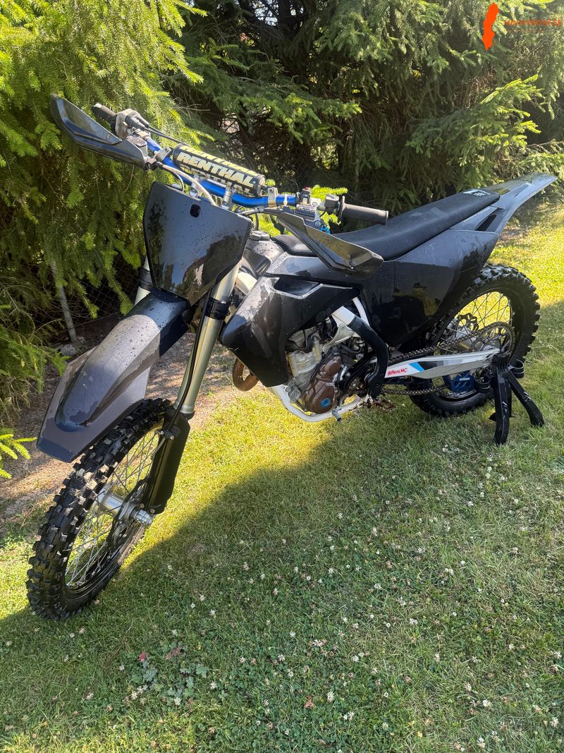 husqvarna-250