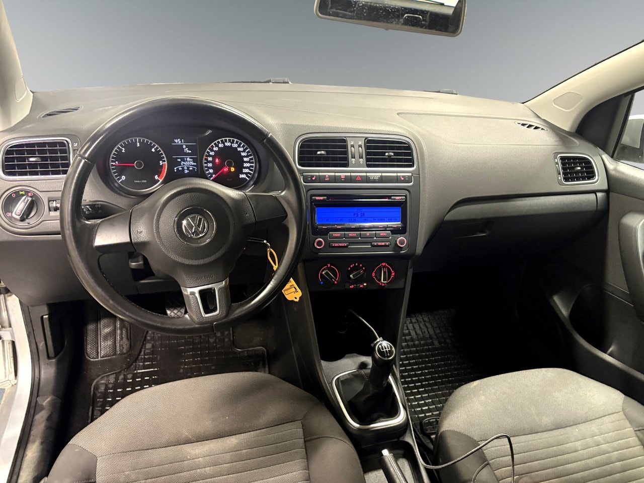 volkswagen-polo-5-dorrar-16-tdi-dpf-manuell-90hk-2011