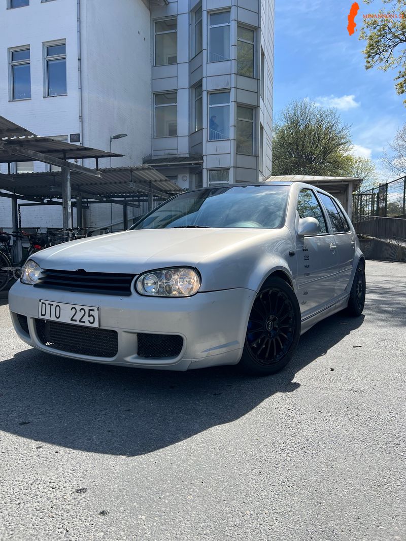 volkswagen-golf-5-door-gti-18-t-manuell-1999