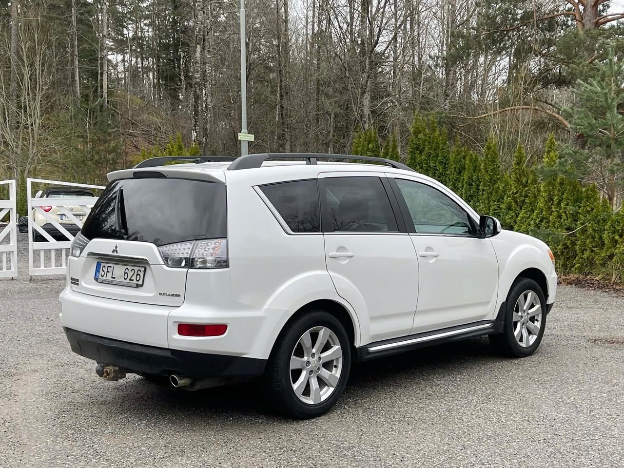 mitsubishi-outlander-5-seater-24-mivec-flexifuel-awc-invecs-iii-cvt