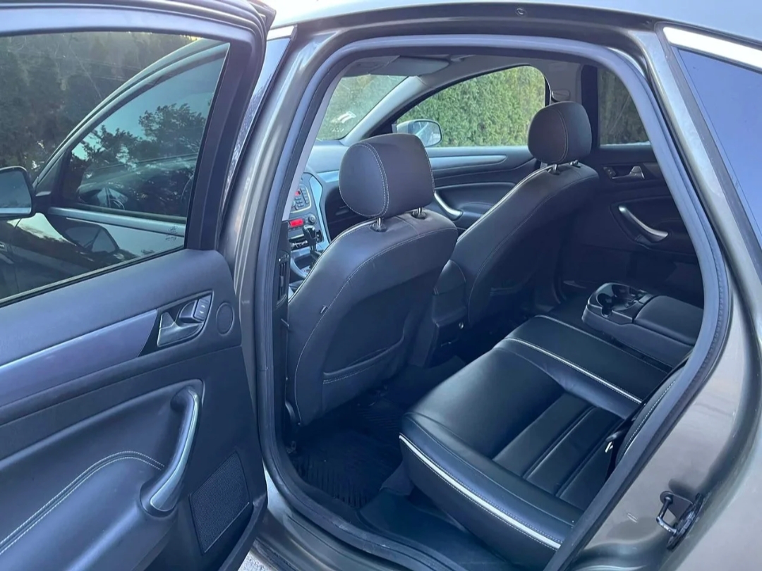 ford-mondeo-20-tdci-powershift