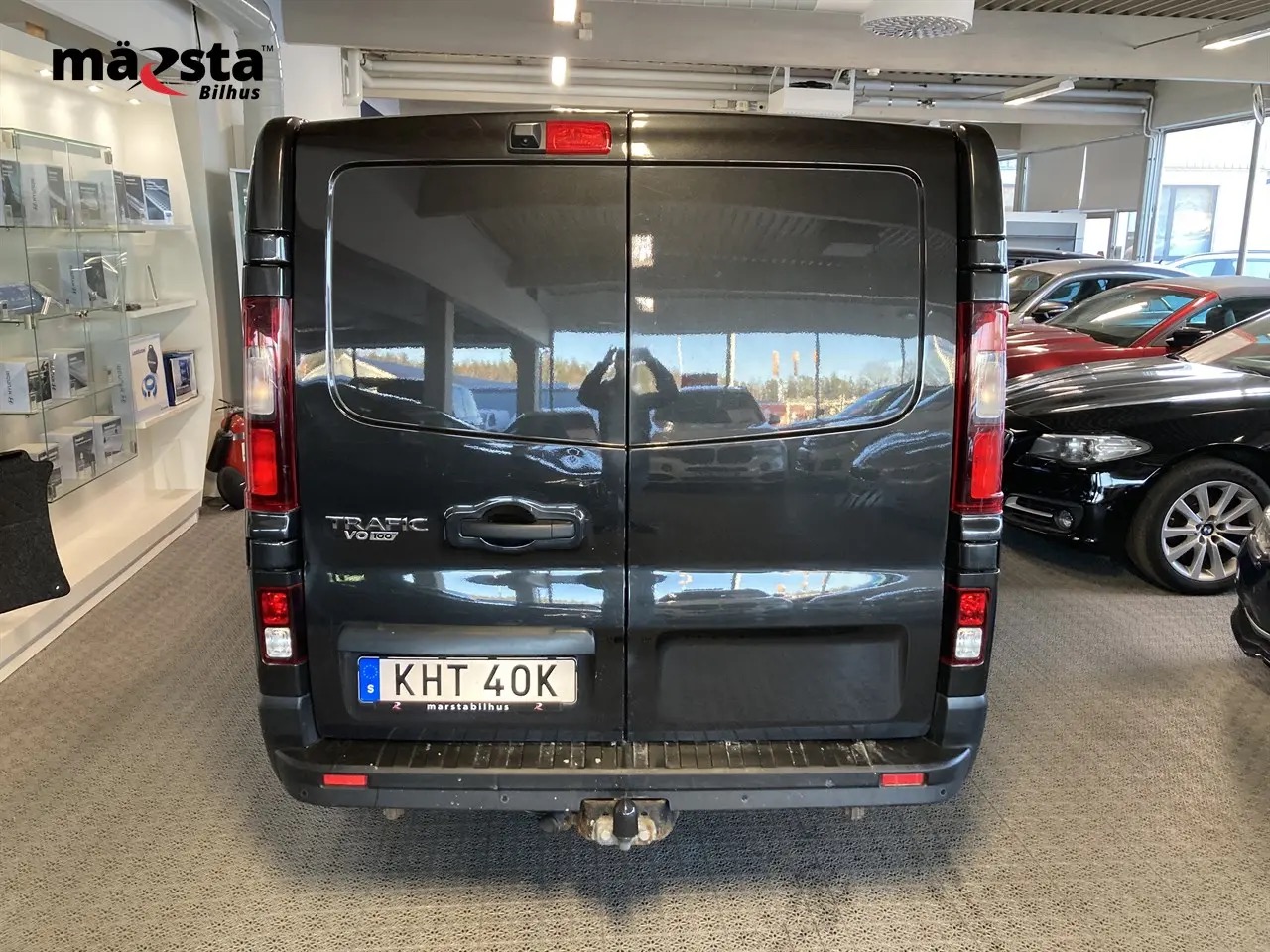 renault-trafic-skapbil-28t-20-dci-edc