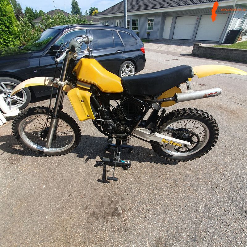 suzuki-125cc-cross