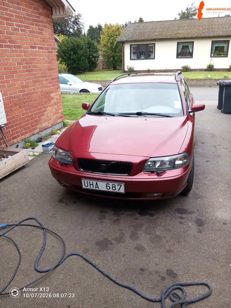 Volvo VOLVO S + V70 2.5T 20V FWD