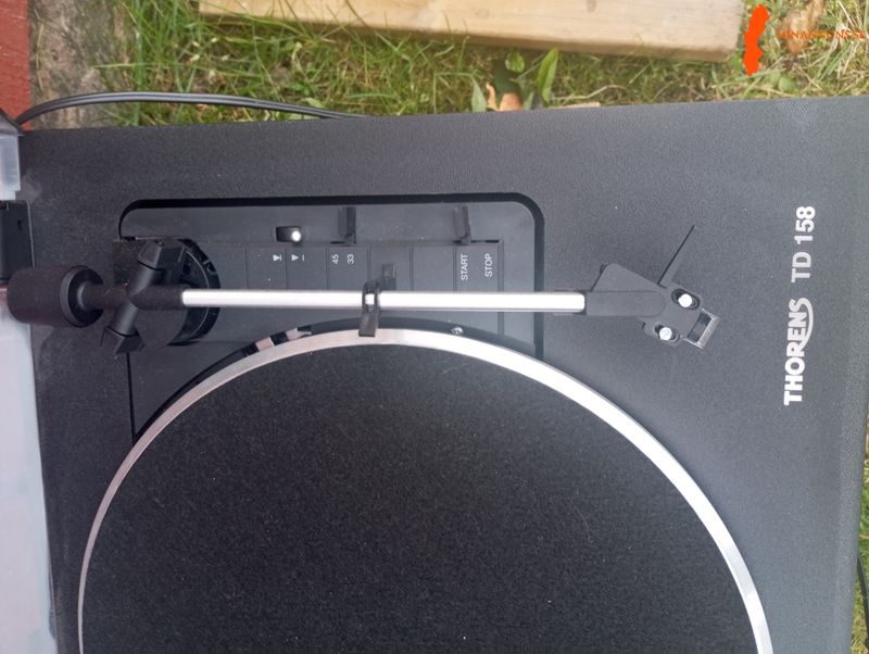skivspelare-thorens-td-158