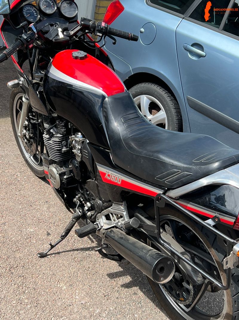 motorcykel-yamaha-xj-600