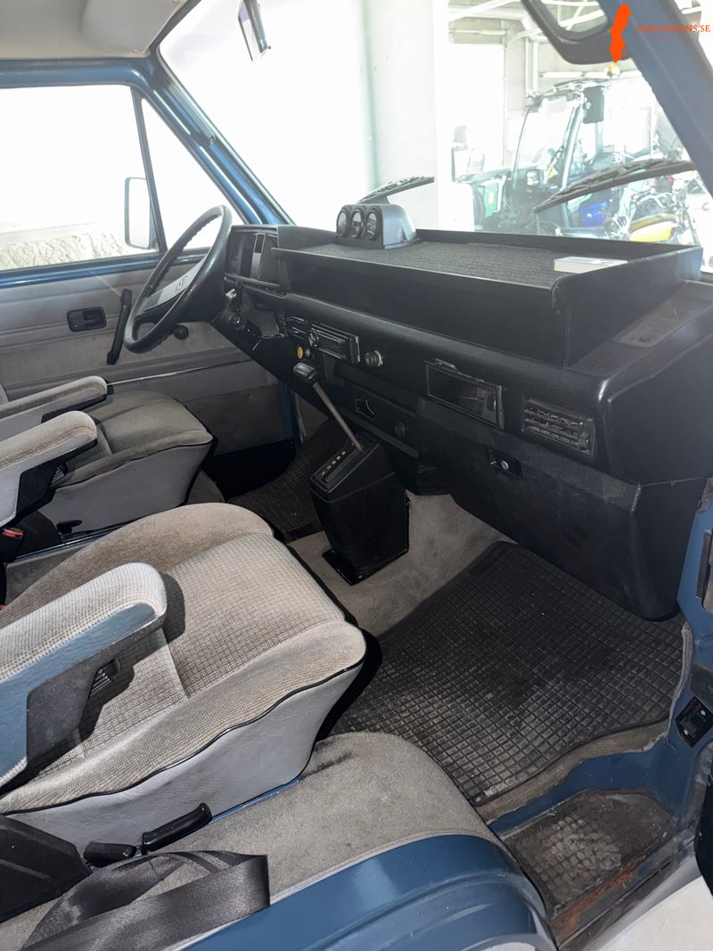 volkswagen-vw-caravelle-255mc3