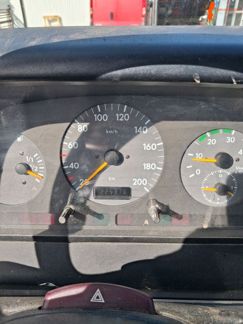 volkswagen-vw-lt35-25-tdi-2dc-1d2
